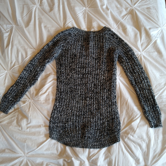 Sweater - Picture 5 of 5